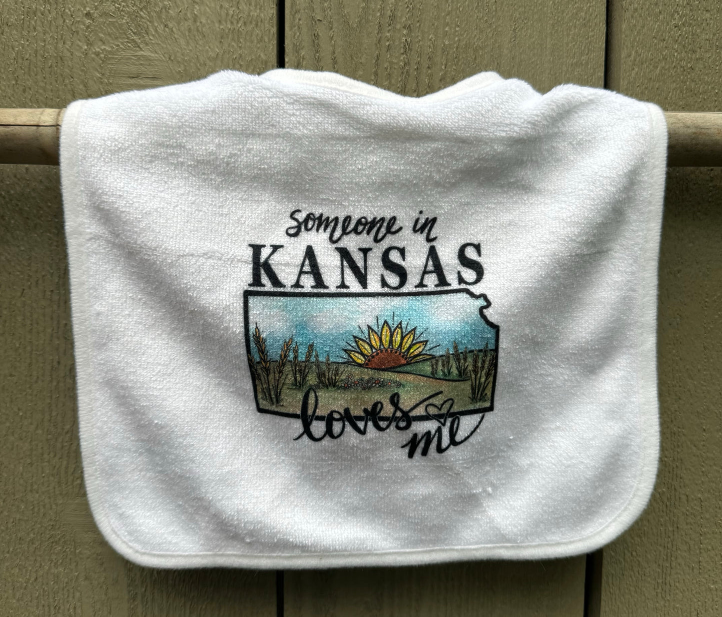 “Someone in Kansas Loves Me” Baby Bib