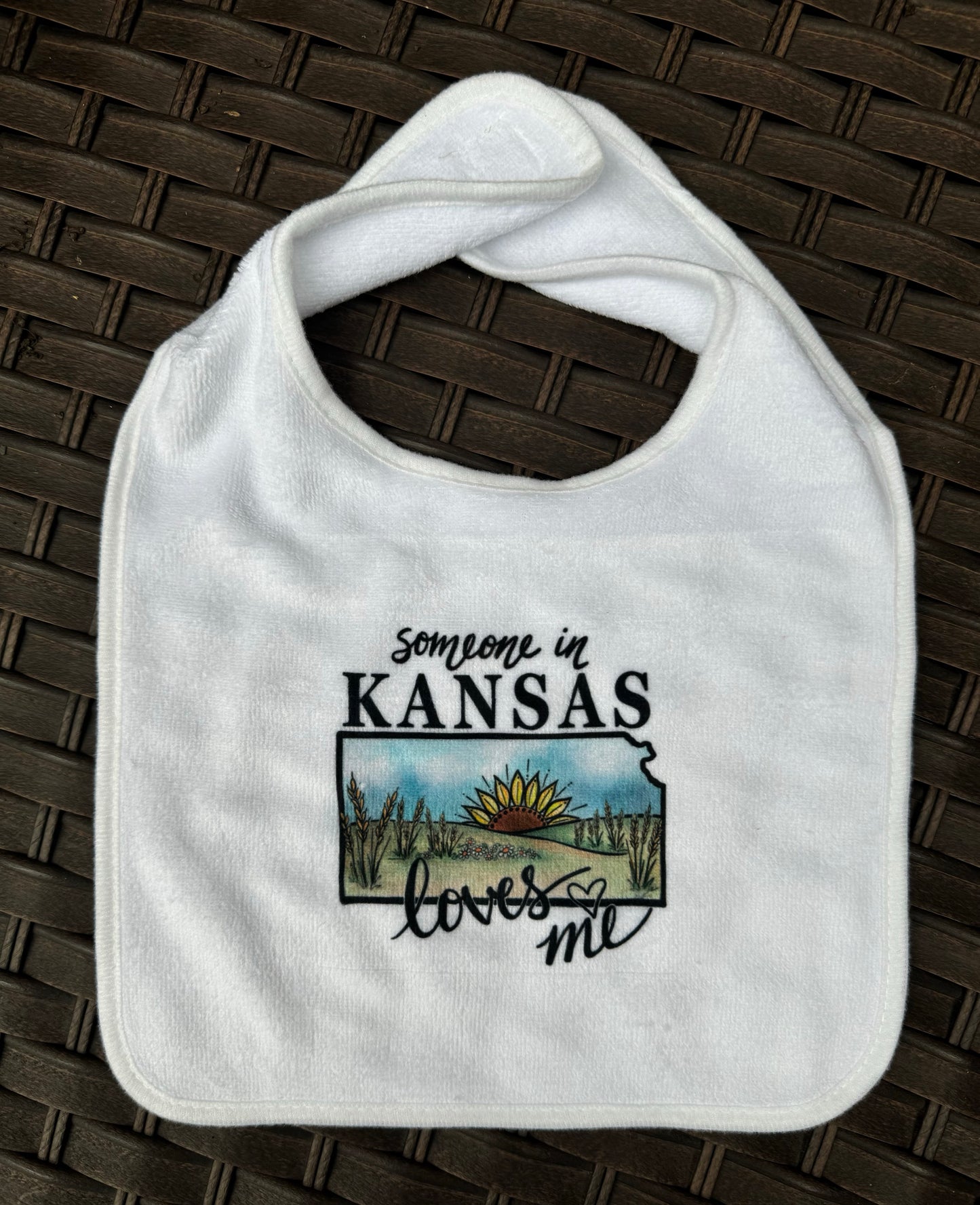 “Someone in Kansas Loves Me” Baby Bib