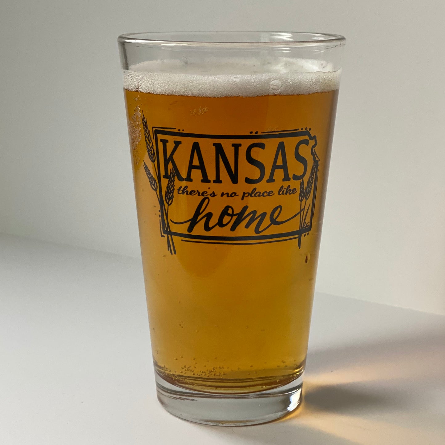 "Kansas there is no place like Home" Pint Glass