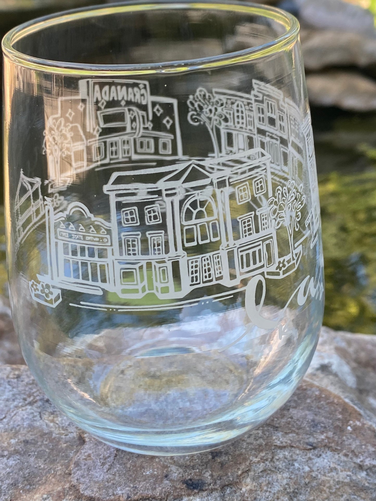 Lawrence Downtown White Stemless Wine Glass