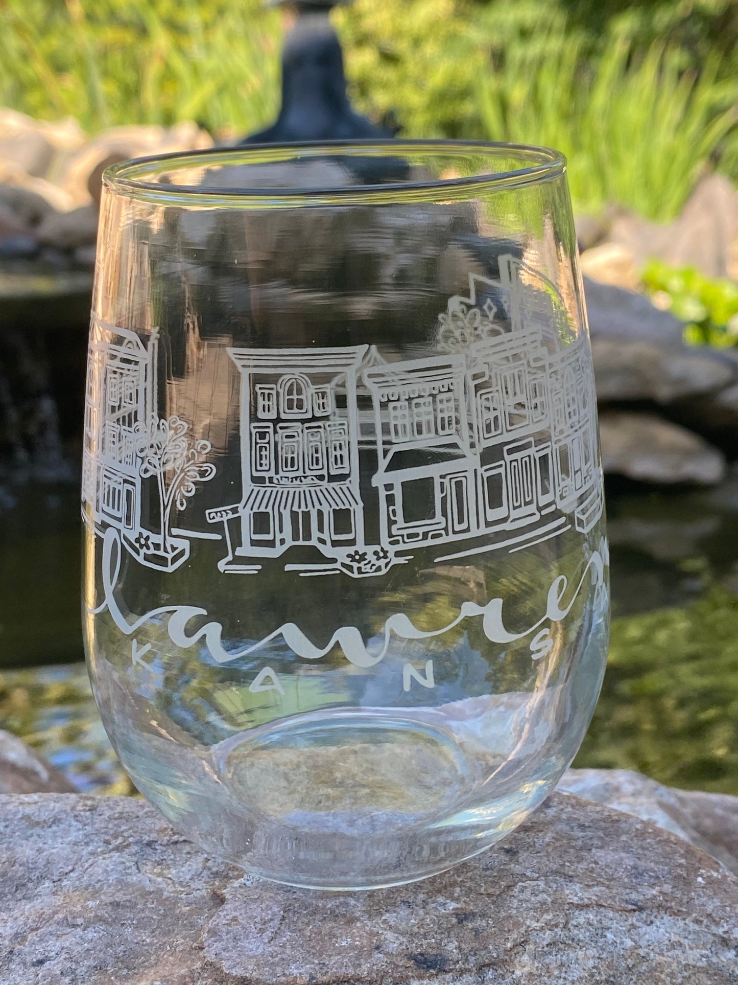 Lawrence Downtown White Stemless Wine Glass